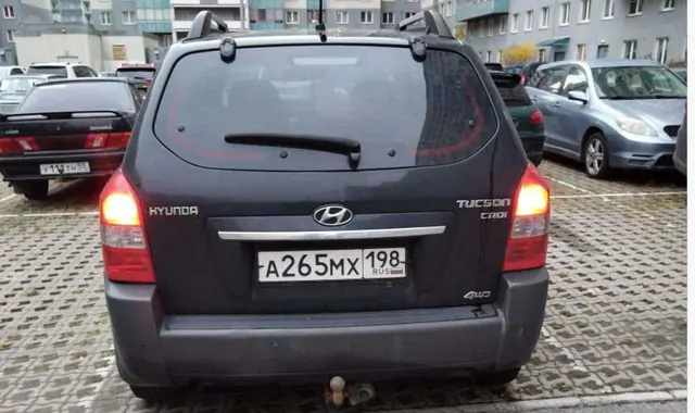 Автомобиль марки HYUNDAI модель Tucson 2008 г.в. VIN- номер KMHJN81VP9U055887