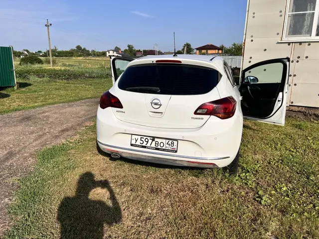 Легковой автомобиль марки: OPEL, модель: PJ-Astra, год выпуска: 2012г., кузов №: XUFPE6DC6D3001799, идентификационный номер (VIN): XUFPE6DC6D3001799