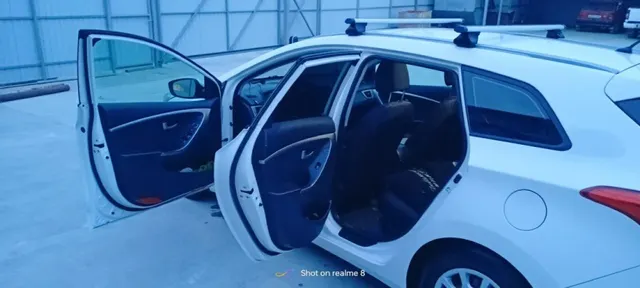 Автомобиль марки HYUNDAI модель i30 2013 г.в. VIN-номер TMAD281BBEJ026589
