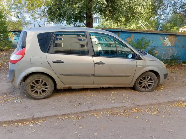 Автомобиль марки RENAULT модель Scenic 2005 г.в. VIN-номер VF1JM1B0H34288007