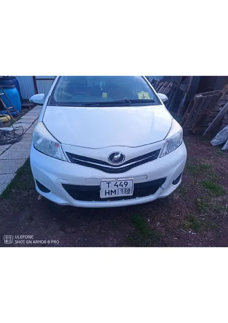 Автомобиль марки TOYOTA модель VITZ 2011 г.в. номер кузова KSP130-2005945