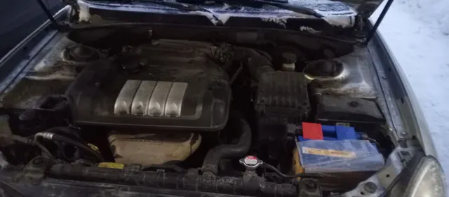 Легковой автомобиль марки: HYUNDAI, модели: Sonata, год выпуска: 2004 г., кузов №: X7MEN41BP4A004569, идентификационный номер (VIN): X7MEN41BP4A004569