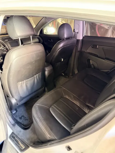 Автомобиль марки KIA модель Sportage 2012 г.в. VIN-номер KNAPE816BCK259687