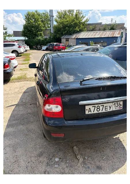 Автомобиль марки LADA модель 217220 2012 г.в. VIN-номер XTA217220C0216563