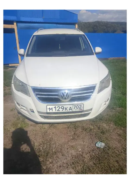 Автомобиль марки VOLKSWAGEN модель Tiguan 2010 г.в. VIN-номер XW8ZZZ5NZAG103944