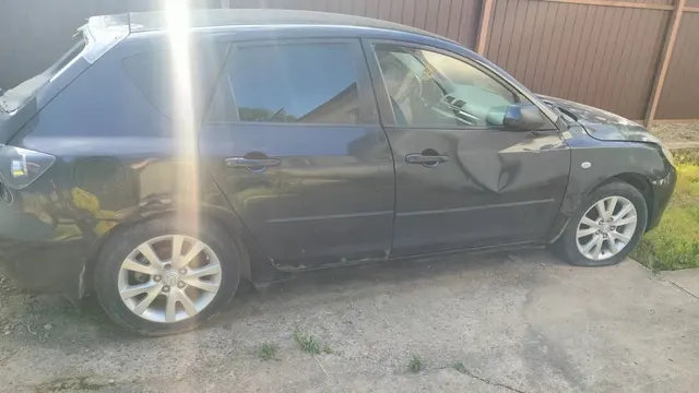 Автомобиль марки Mazda, модель 3, 2007 г.в., VIN: JMZBK14Z281692967 (залог ПАО Совкомбанк)