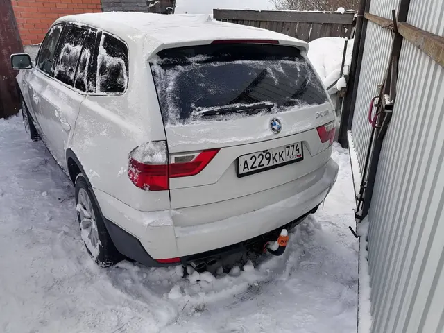 Автомобиль марки BMW модель X3 2008 г.в. VIN-номер WBAPC71080WB75865