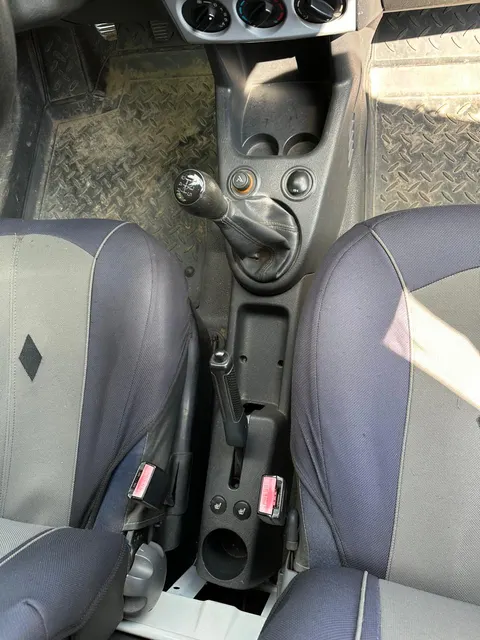 Автомобиль марки PEUGEOT модель PARTNER 2006 г.в. VIN-номер VF3GCKFWC96217865