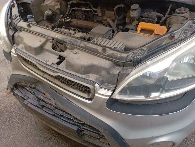 Автомобиль марки KIA модель Soul 2013 г.в. VIN-номер XWEJT811AD0003874