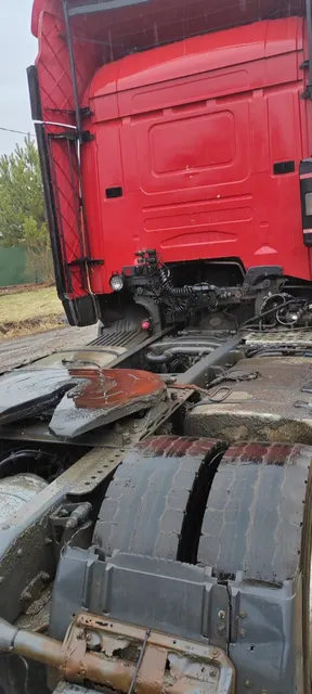 Грузовой тягач седельный марки: SCANIA, модель: R420, год выпуска: 2008г., № шасси (рамы): YS2R4X20002037726, идентификационный номер (VIN): YS2R4X20002037726