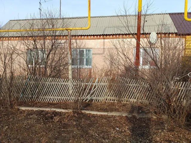 Квартира общая площадь 176,7кв.м., расположенная по адресу 457626, Челябинская обл. р-н Кизильский, п. Измайловский, пер. Южный, д. 8, кв. 1 кадастровый номер 74:11:1105001:388, Земельный участок, расположенный по адрес 457626, Челябинская обл., р-н Кизильский, п. Измайловский, пер. Южный, земельный участок 8/1 кадастровый номер 74:11:1105001:59