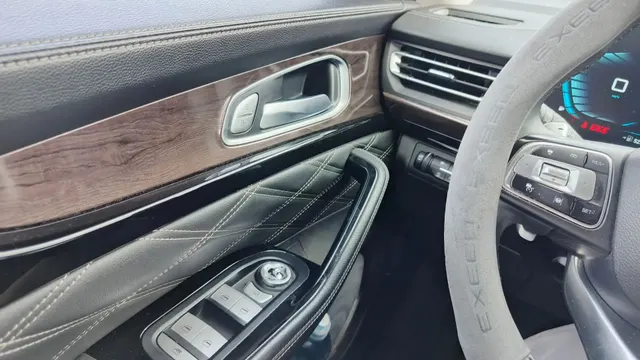 Автомобиль марки EXEED модель VX 2023 г.в. VIN-номер LVTDD24B4PD275417