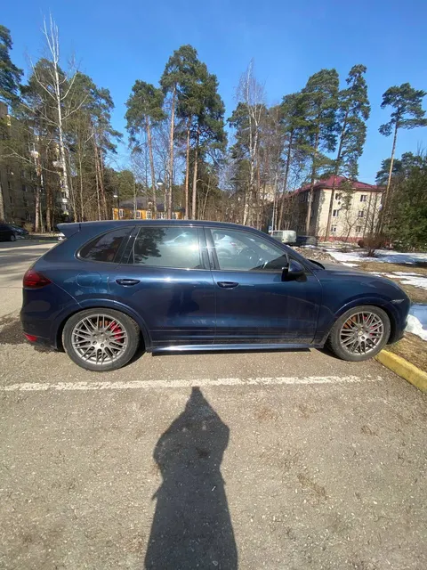 Автомобиль марки PORSCHE модель Cayenne gts