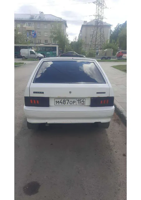 Автомобиль марки ВАЗ модель 211440 2013 г.в. VIN-номер XTA211440E523733