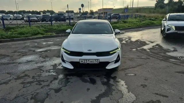 Автомобиль марки KIA модель K5 2021 г.в. VIN-номер XWEG3414BM0009205