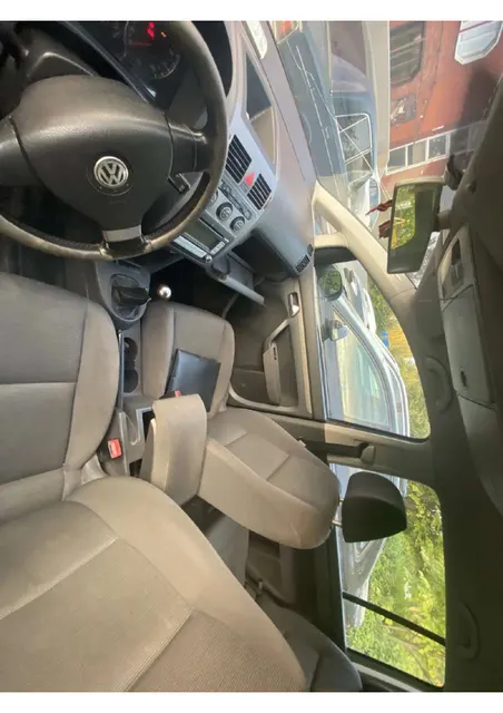 Автомобиль марки VOLKSWAGEN модель Touran 2007 г.в. VIN-номер WVGZZZ1TZ7W043802