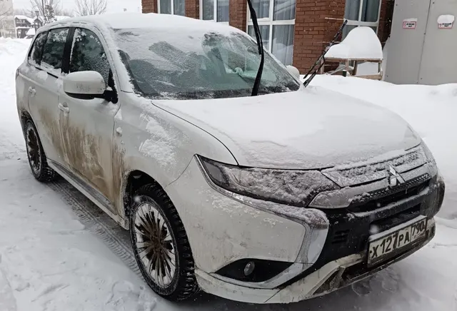 Автомобиль марки MITSUBISHI модель Outlander 2022 г.в. VIN-номер LL66HAB03NB030655