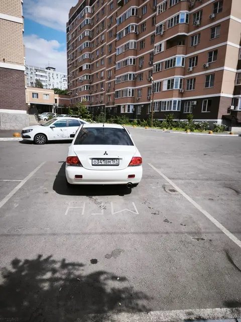 MITSUBISHI LANCER 1.6, 2005 г. выпуска, цвет белый, VIN: JMBSNCS3A5U017157