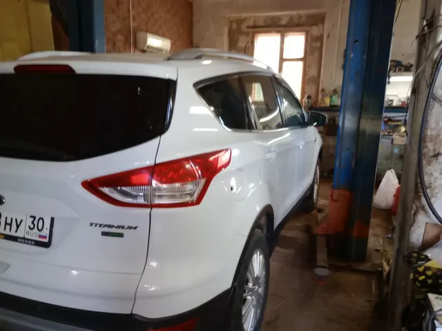 Автомобиль марки FORD модель KUGA 2015 г.в. VIN-номер Z6FAXXESMAFP39494. Находится в залоге у ПАО "Совкомбанк". Транспортное средство не на ходу.