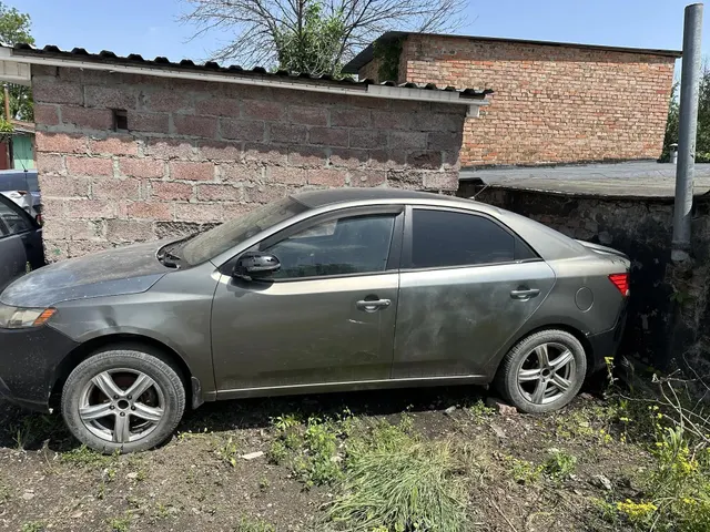 Автомобиль марки KIA модель Cerato 2012 г.в. VIN-номер XWEFW411BC0000029