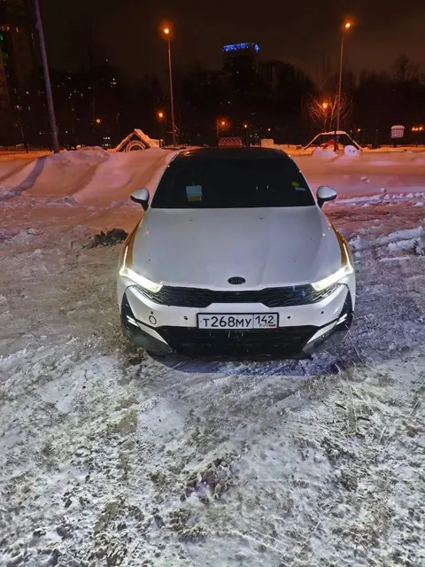Автомобиль марки KIA модель K5 2021 г.в. VIN-номер WEG6417BM0007061