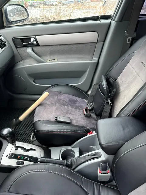 Легковой автомобиль марки: CHEVROLET, модель: KLAN, год выпуска: 2008 г., кузов №: XUUNA196J90007204, идентификационный номер (VIN): XUUNA196J90007204