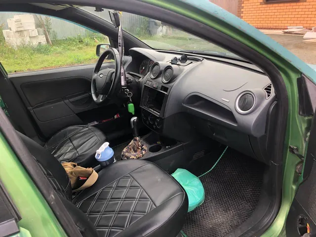 Автомобиль марки FORD модель Fiesta 2006 г.в. VIN-номер WF0HXXGAJH6T88084