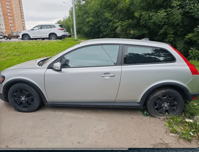 Легковой автомобиль марки: VOLVO, модели: C 30, год выпуска: 2007, идентификационный номер (VIN): YV1MK385972016524