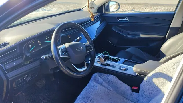 Автомобиль марки OMODA модель S5 2023 г.в. VIN-номер LVVDC21B5PD223518