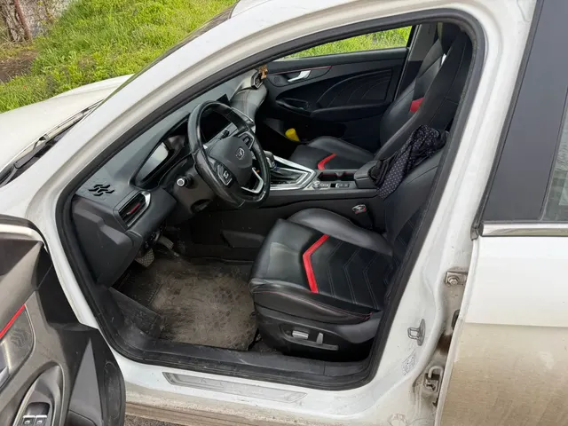 Автомобиль марки KAIYI модель E5 2023 г.в. VINномер XUUJA2G2XP0005494