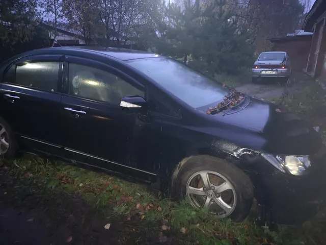 Автомобиль марки HONDA модель CIVIC HYBRID 2010 г.в. VIN-номер JHMFD3620AS201986