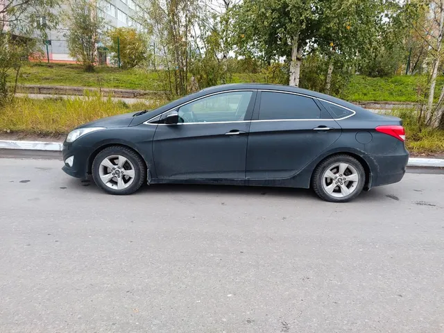 Легковой автомобиль марки HYUNDAI модель VF(I40) 2013 г.в. VIN-номер XWELC41CBD0002865.