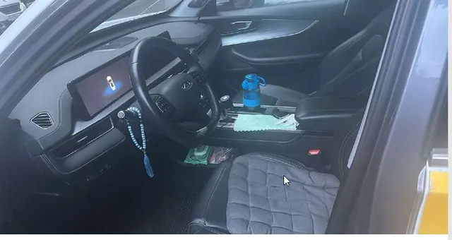Автомобиль Марка CHERY Модель TIGGO 7 VIN LVVDB21B1PD765685 Регистрационный номер К832ХУ33 Тип ТС легковой универсал Год выпуска 2023 Цвет белый-желтый-серый ПТС 1643 02065234043 СТС 99 75 662665