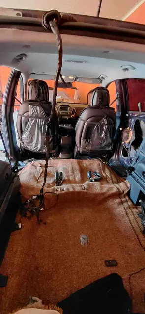 автомобиль марки HYUNDAI, модель ix35, 2011 года выпуска, VIN U5YZU81BDBL100650, гос. рег. знак А439МС89. Автомобиль после ДТП, не на ходу. Находится в залоге у ПАО «Совкомбанк».
