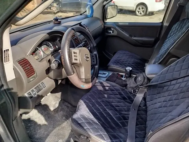 Автомобиль марки NISSAN модель PATHFINDER 2.5 SE 2007 г.в. VIN-номер VSKJVWR51U0251822
