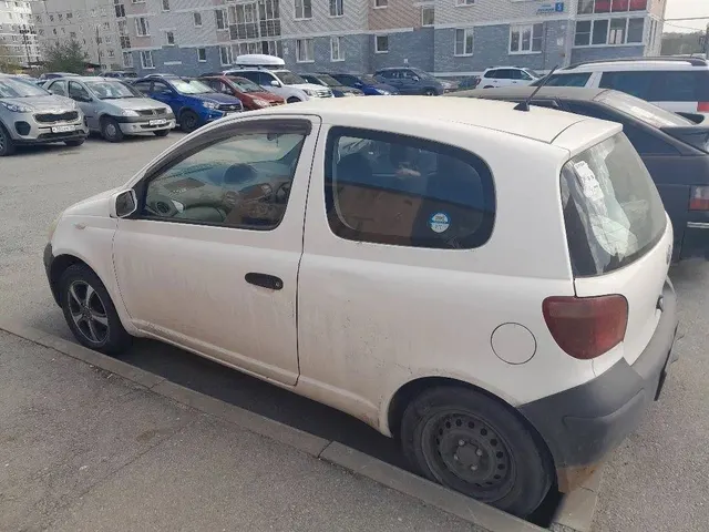 Автомобиль марки: TOYOTA, модели: VITZ, год выпуска: 2003 г., кузов №: SCP10-0437096