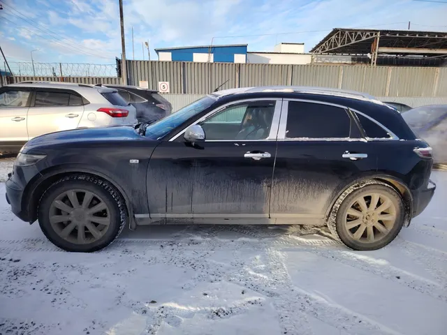 Автомобиль марки INFINITI модель FX45 2007 г.в. VIN-номер JN1TBNS50U0000660
