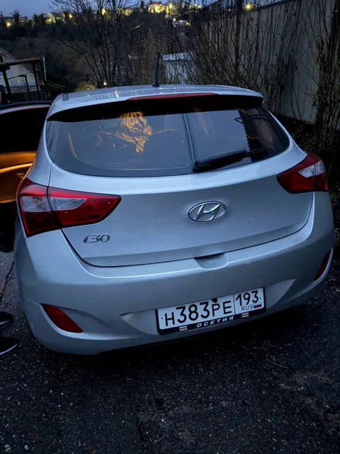 Автомобиль марки HYUNDAI модель I30 2013 г.в. VIN-номер TMAD251BBEJ111897