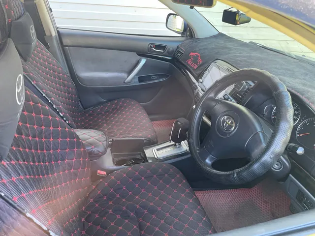Автомобиль марки TOYOTA модель Allion 2004 г.в. номер кузова ZZT2400086132