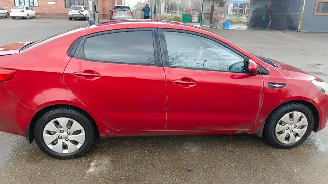 Автомобиль марки KIA модель Rio 2013 г.в. VIN-номер Z94CB41AADR106083. Имущество является предметом залога ПАО "Совкомбанк"