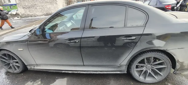 Автомобиль марки BMW модель 530IA, 2004 года выпуска, VIN WBANA71080B608926.