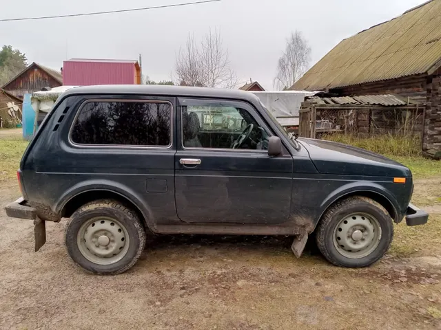 Легковой автомобиль марки: LADA, модель: 212140, год выпуска: 2014, цвет кузова: темно-зеленый, идентификационный номер: XTA21240F2209608