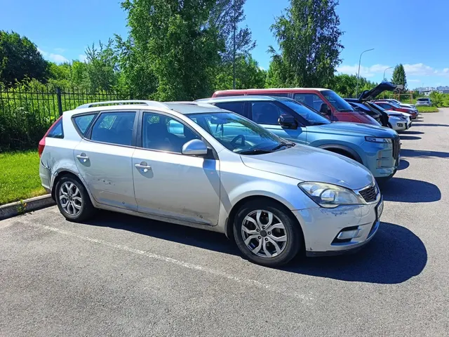 Автомобиль марки KIA модель СD (СЕЕD) 2010 г.в. VIN-номер XWEHC812BA0001416