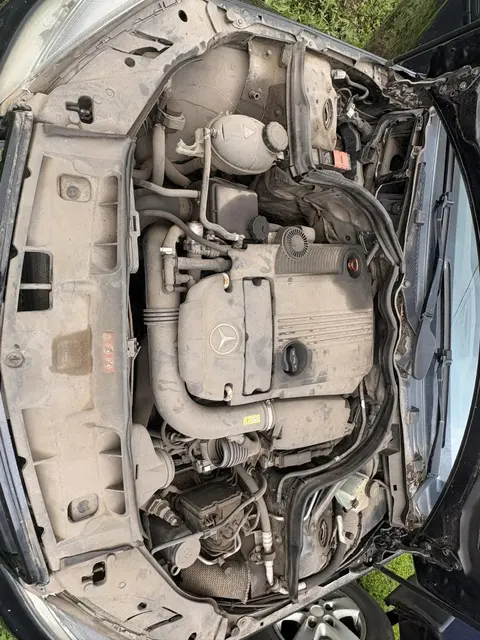 Автомобиль марки МЕРСЕДЕС-БЕНЦ модель С250 СGI 2009 г.в. VIN-номер WDD2040471F437889