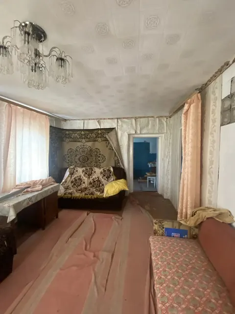 Здание (жилой дом), общей площадью: 29.6 кв. м., расположенное по адресу: Орловская обл., Ливенский р-н, с. Успенское, ул. Кузьмина, д. 16, кадастровый номер 57:22:0810101:500. Земельный участок, общей площадью: 6000 кв. м., расположенный по адресу: Орловская обл., Ливенский р-н, с. Успенское, ул. Кузьмина, д. 16, кадастровый номер 57:22:0810101:162