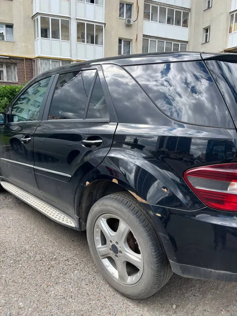 Автомобиль марки MERCEDES модель БЕНЦ 2008 г.в. VIN-номер WDC1641201A413423