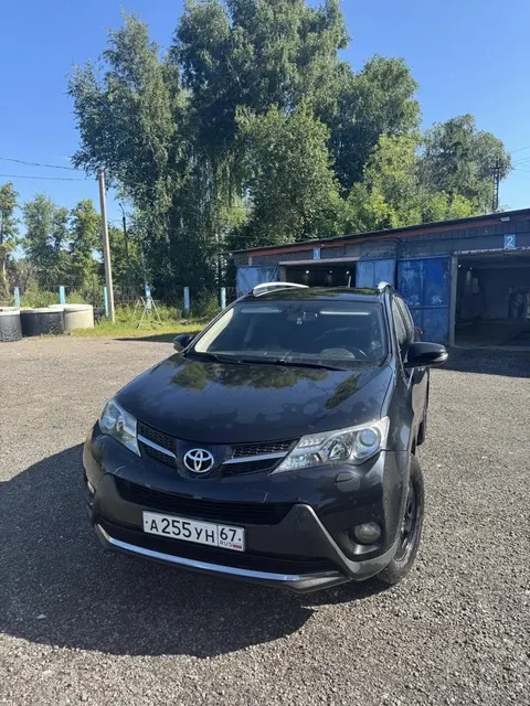 Автомобиль марки Toyota Rav 4, 2014 года выпуска, идентификационный номер (VIN) JTMDDREV40J003511