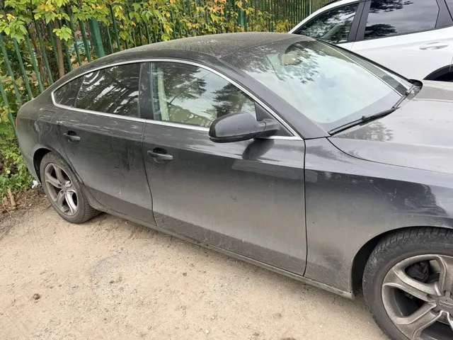 Автомобиль марки AUDI модель A5 2014 г.в. VIN-номер WAUZZZ8TXEA053836