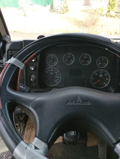 Автомобиль марки МАЗ модель 4371Р2, 2013 г.в., VIN номер XUH27350ED0000009
