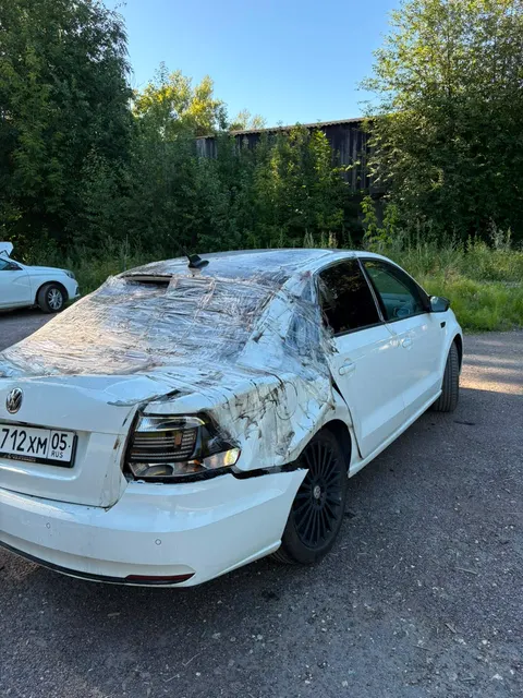 Автомобиль марки VOLKSWAGEN модель POLO 2019 г.в. VIN-номер XW8ZZZ61ZLG007271 в залоге у ПАО "Совкомбанк"